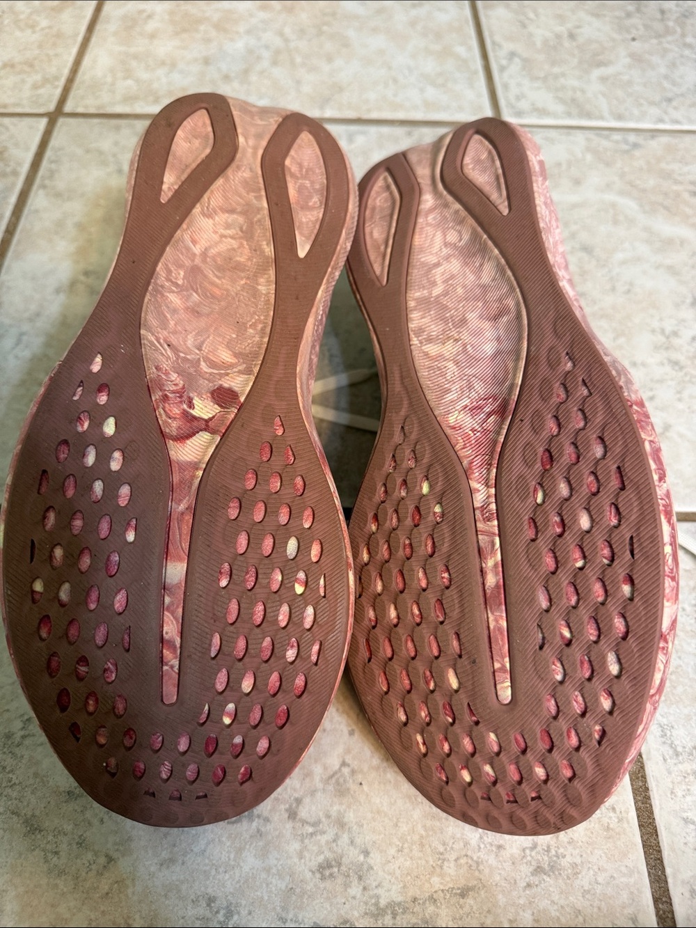 Women's White & Pink Running Shoes - Picture 4 of 5